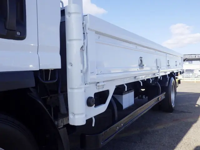 いすゞ エルフ 2RG-NLR88AR(2WD)の写真43