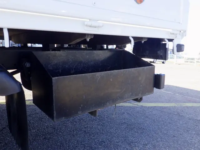 いすゞ エルフ 2RG-NLR88AR(2WD)の写真46