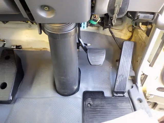 いすゞ フォワード PKG-FRR90S1(2WD)の写真24