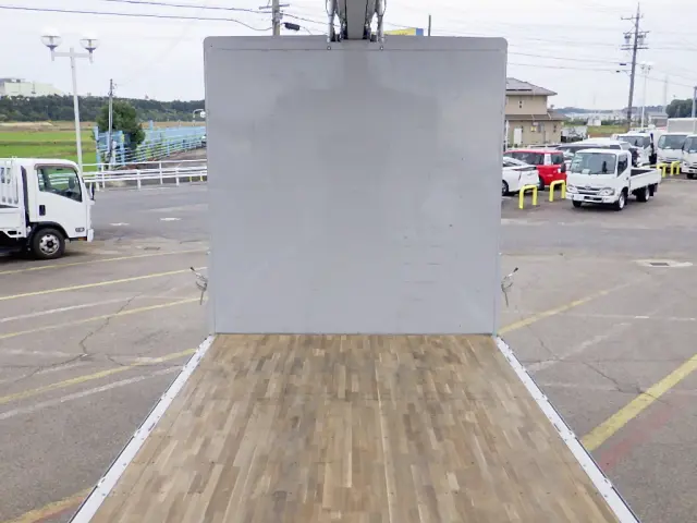 いすゞ フォワード 2RG-FRR90T4(2WD)の写真12