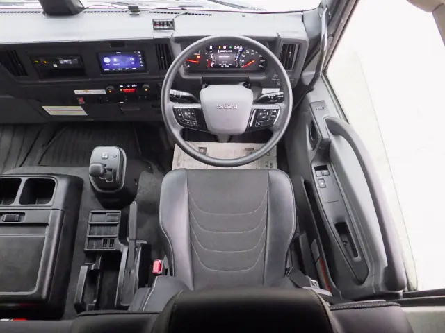 いすゞ フォワード 2RG-FRR90T4(2WD)の写真18