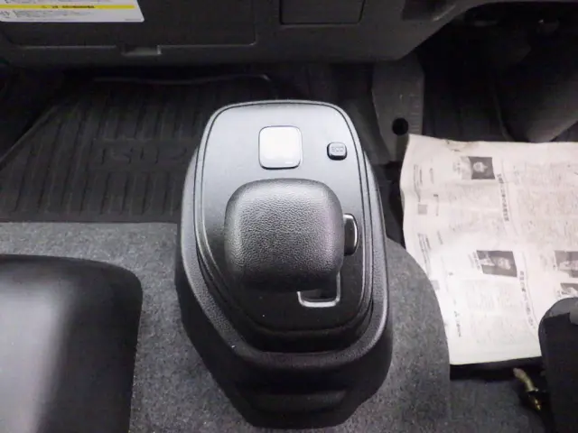 いすゞ フォワード 2RG-FRR90T4(2WD)の写真19