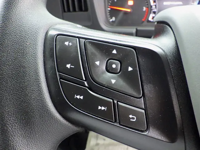 いすゞ フォワード 2RG-FRR90T4(2WD)の写真31