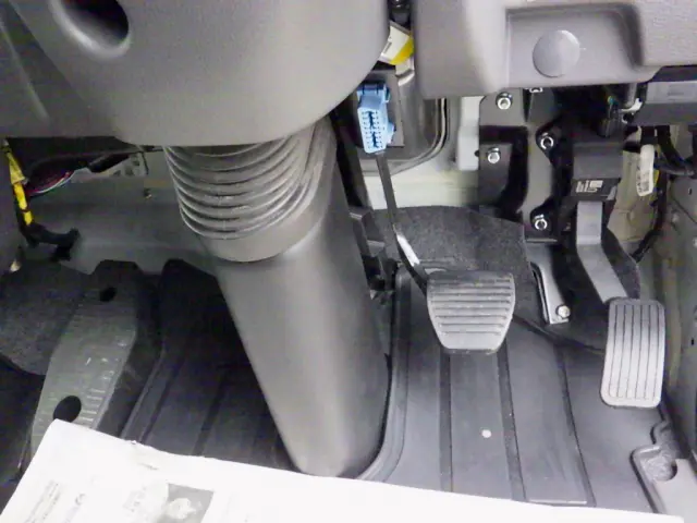 いすゞ フォワード 2RG-FRR90T4(2WD)の写真36