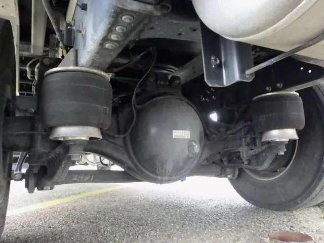 いすゞ フォワード 2RG-FRR90T4(2WD)の写真38