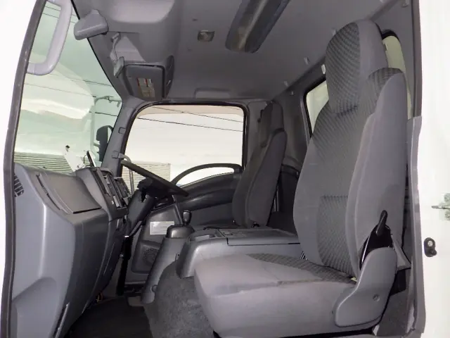 いすゞ フォワード 2PG-FRR90S2(2WD)の写真19