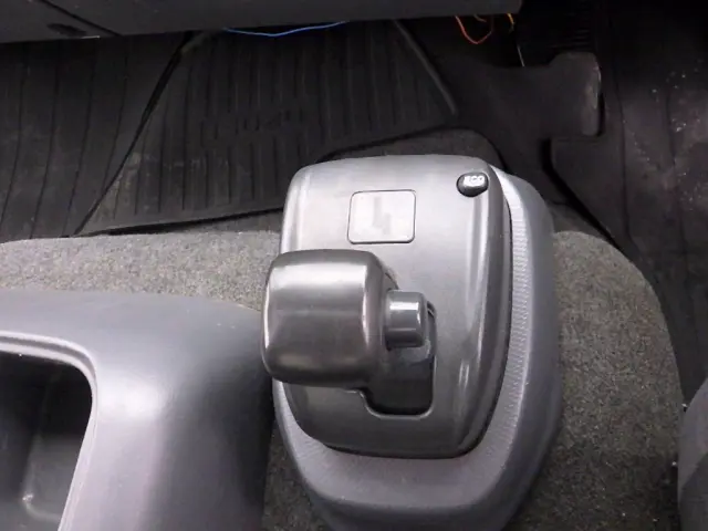 いすゞ フォワード 2PG-FRR90S2(2WD)の写真20