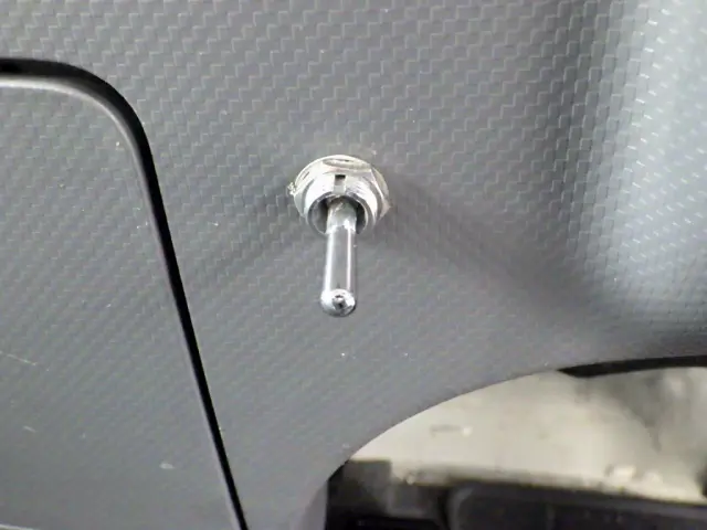 いすゞ フォワード 2PG-FRR90S2(2WD)の写真26