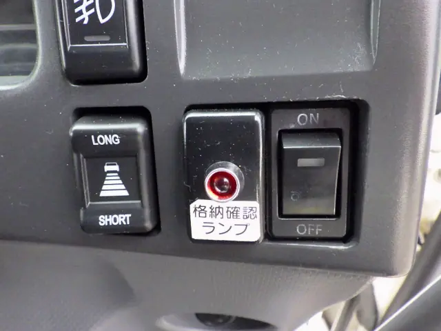 いすゞ フォワード 2PG-FRR90S2(2WD)の写真30