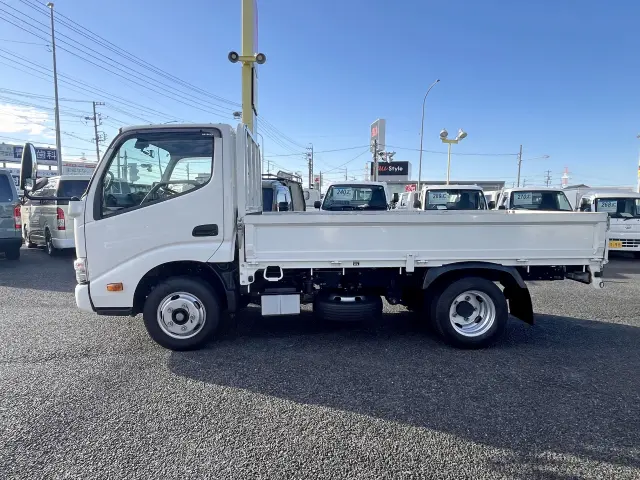 日野 デュトロ 2RG-XZC605M(2WD)の写真3