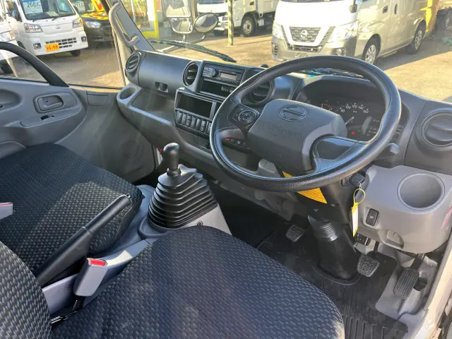 日野 デュトロ 2RG-XZC605M(2WD)の写真14
