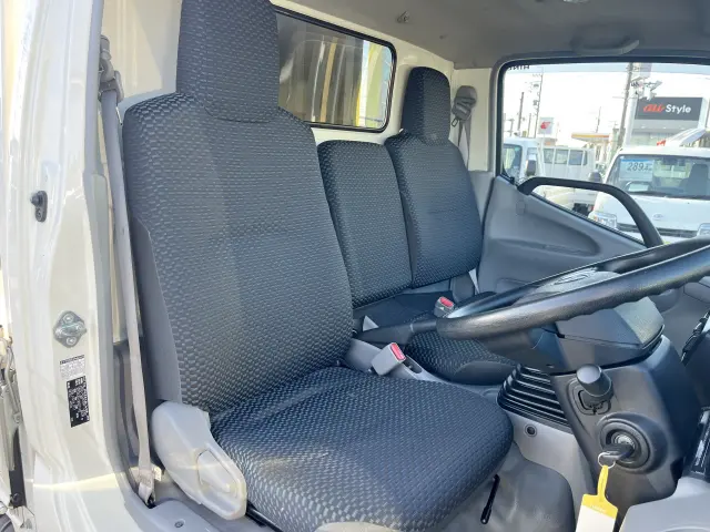 日野 デュトロ 2RG-XZC605M(2WD)の写真15
