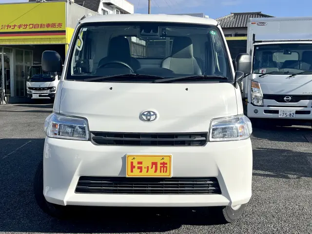 トヨタ タウンエーストラック 5BF-S403U(2WD)の写真2