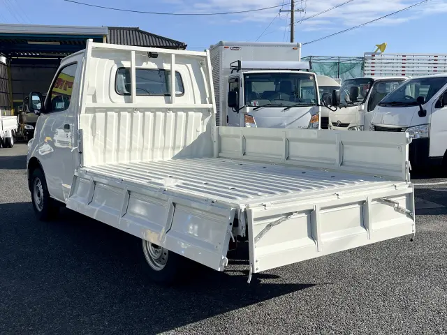 トヨタ タウンエーストラック 5BF-S403U(2WD)の写真7