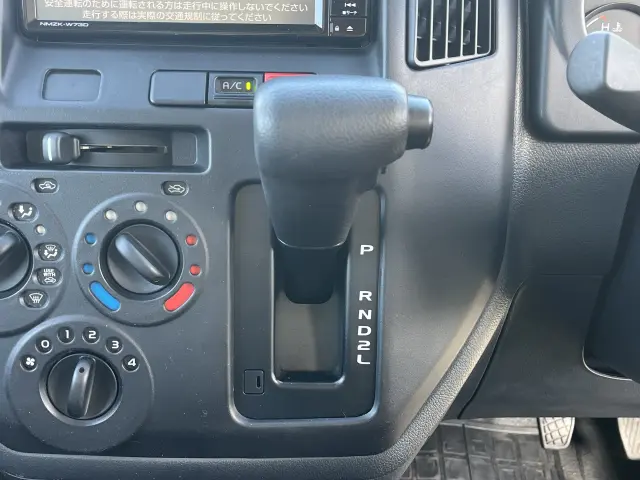 トヨタ タウンエーストラック 5BF-S403U(2WD)の写真17