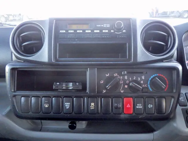 トヨタ トヨエース TKG-XZC605V(2WD)の写真22