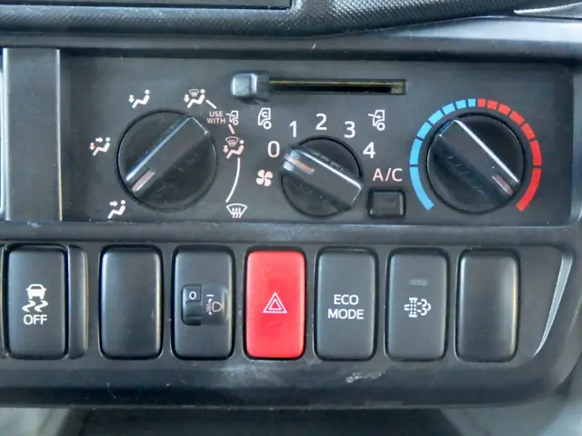 トヨタ トヨエース TKG-XZC605V(2WD)の写真25