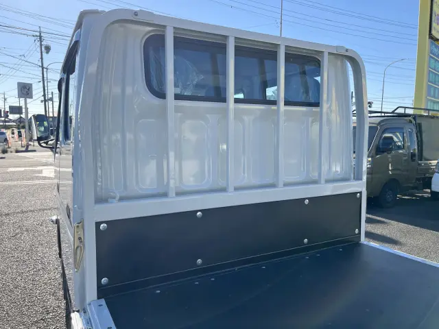 三菱 キャンター 2RG-FBA20(2WD)の写真11