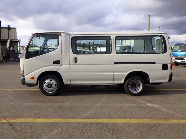 日野 デュトロ TPG-XZC605Y(2WD)の写真4