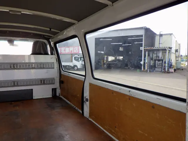 日野 デュトロ TPG-XZC605Y(2WD)の写真9