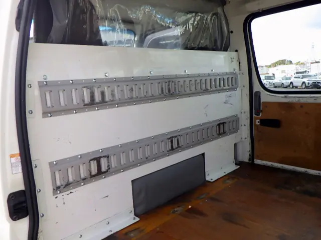 日野 デュトロ TPG-XZC605Y(2WD)の写真38