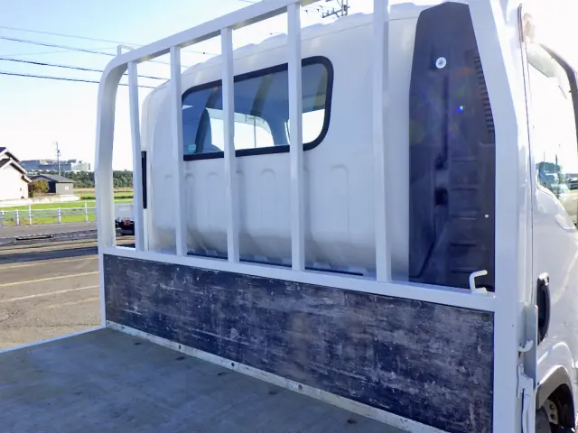 いすゞ エルフ TPG-NPR85AR(2WD)の写真10