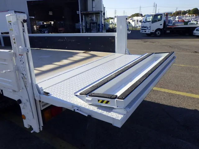 いすゞ エルフ TPG-NPR85AR(2WD)の写真13