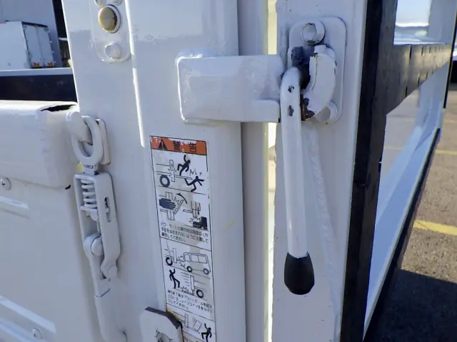 いすゞ エルフ TPG-NPR85AR(2WD)の写真20