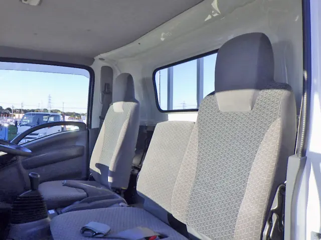 いすゞ エルフ TPG-NPR85AR(2WD)の写真22