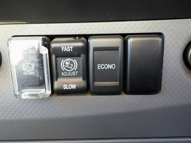 いすゞ エルフ TPG-NPR85AR(2WD)の写真30