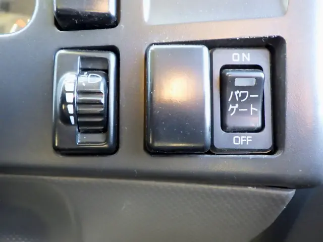 いすゞ エルフ TPG-NPR85AR(2WD)の写真34