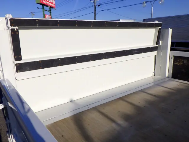 いすゞ エルフ TPG-NPR85AR(2WD)の写真47