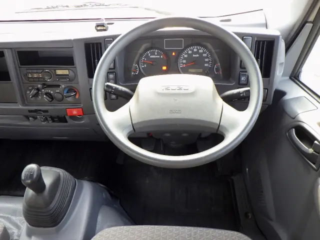 いすゞ エルフ TRG-NPR85AR(2WD)の写真12