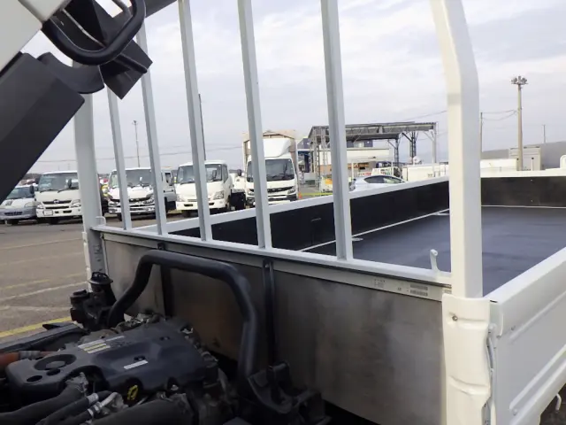 いすゞ エルフ TRG-NPR85AR(2WD)の写真30