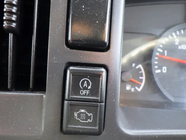 いすゞ エルフ TRG-NPR85AR(2WD)の写真43