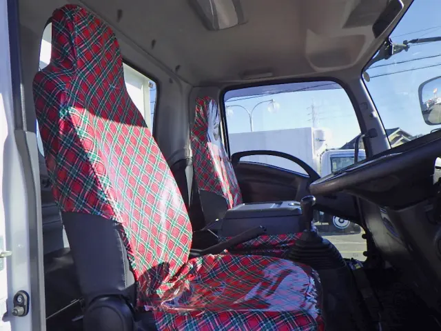 いすゞ フォワード 2RG-FRR90S1(2WD)の写真38