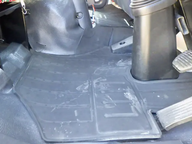 いすゞ フォワード 2RG-FRR90S1(2WD)の写真40