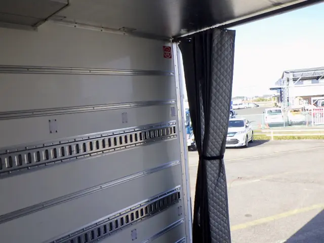 いすゞ エルフ TPG-NPR85AN(2WD)の写真13