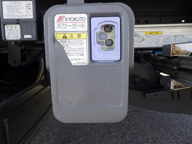 いすゞ エルフ TPG-NPR85AN(2WD)の写真18