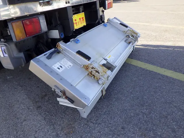 いすゞ エルフ TPG-NPR85AN(2WD)の写真21