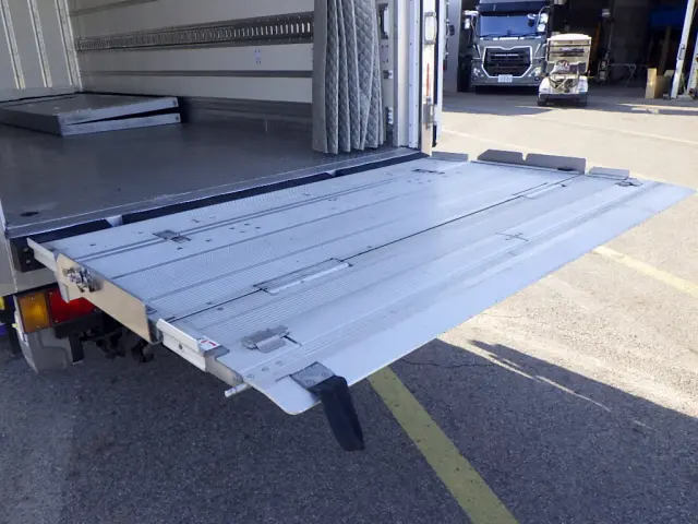 いすゞ エルフ TPG-NPR85AN(2WD)の写真24