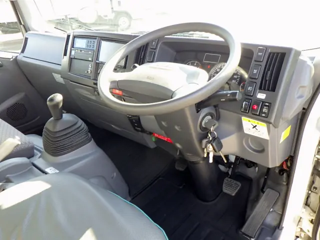 いすゞ エルフ TPG-NPR85AN(2WD)の写真32