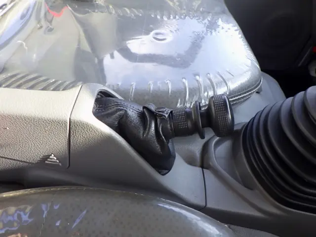 日野 デュトロ TKG-XZU600E(2WD)の写真15