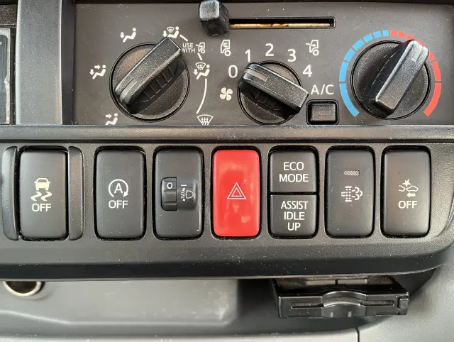 日野 デュトロ TKG-XZC605M(2WD)の写真27