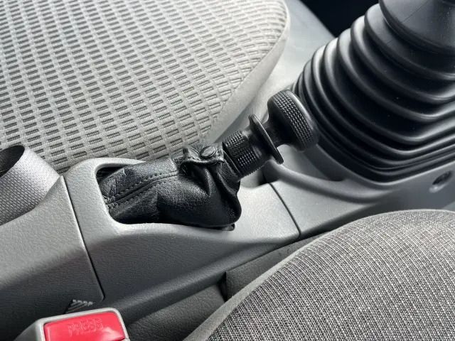 日野 デュトロ TKG-XZC605M(2WD)の写真32