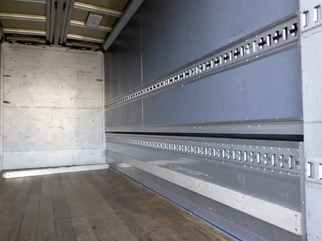 日野 デュトロ TSG-XKU650M(2WD)の写真11