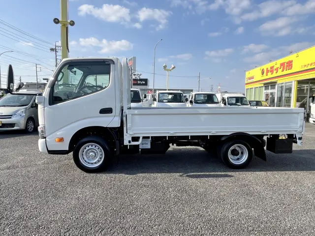 トヨタ ダイナ 3BF-TRY230(2WD)の写真3