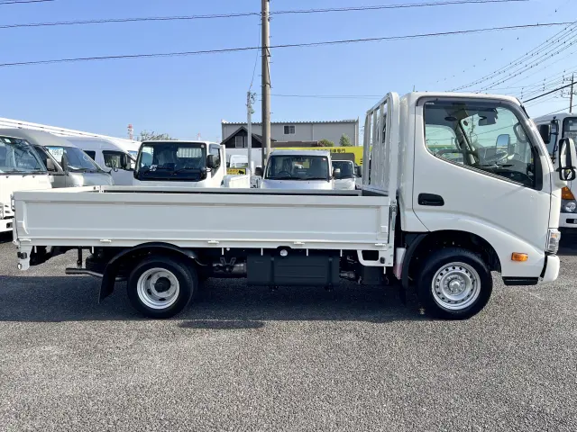 トヨタ ダイナ 3BF-TRY230(2WD)の写真4