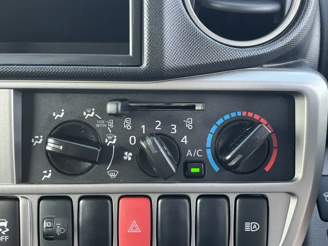 トヨタ ダイナ 3BF-TRY230(2WD)の写真21