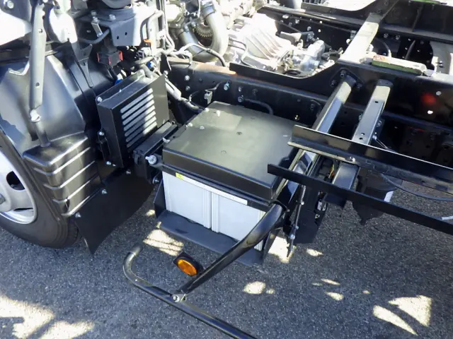 三菱 キャンター 2PG-FEB80(2WD)の写真38